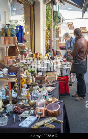 Marché Aux Puces de Saint-Ouen, dem weltberühmten Flohmarkt Paris Frankreich Stockfoto