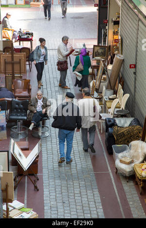 Marché Aux Puces de Saint-Ouen, dem weltberühmten Flohmarkt Paris Frankreich Stockfoto