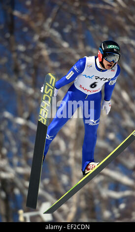 Sapporo, Hokkaido, Japan. 25. Januar 2015. Reruhi Shimizu (JPN) Skispringen: FIS Skisprung Welt Cup Großschanze Individuum (HS134) im Stadium der Okurayama springen in Sapporo, Hokkaido, Japan. © Hitoshi Mochizuki/AFLO/Alamy Live-Nachrichten Stockfoto