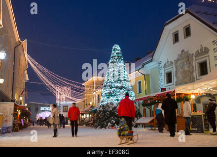 Weihnachtsbeleuchtung in Radovljica, Slowenien Stockfoto