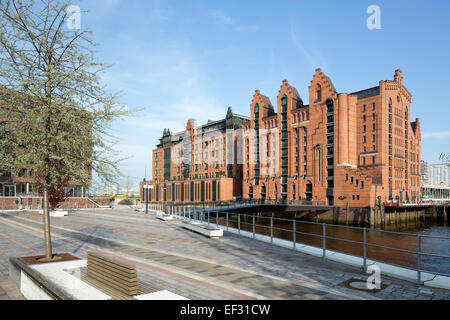 Ehemalige Kai Lager Kaispeicher B in die Speicherstadt von 1879, jetzt das internationale Maritime Museum Stockfoto