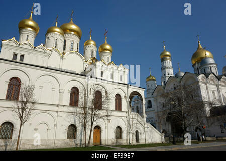 Die Verkündigung Kathedrale, Iwan der große Glockenturm und Erzengel-Michael-Kathedrale, Kreml, Moskau Stockfoto