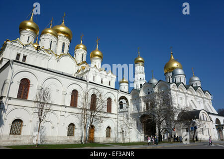 Die Verkündigung Kathedrale, Iwan der große Glockenturm und Erzengel-Michael-Kathedrale, Kreml, Moskau Stockfoto