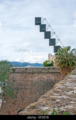 Außenseite des alten Sant Pere Bastion, jetzt das Museum der zeitgenössischen Kunst Es Baluard hosting Stockfoto