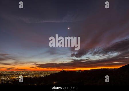 Los Angeles und Hollywood Sonnenuntergang gesehen von beliebten Griffith Park in Süd-Kalifornien. Stockfoto