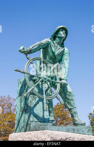 Mann am Steuer, Fishermans Memorial Kenotaph Stockfoto