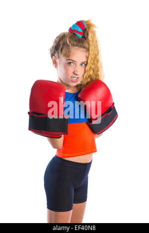 Boxer Kind blondes Mädchen mit lustigen Scherz aggressive Geste Ausdruck Boxhandschuhe Stockfoto