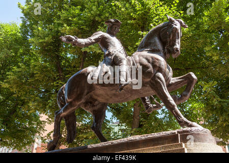 Statue von Paul Revere, Nordende, Paul Revere Mall, Boston, Massachusetts, USA Stockfoto