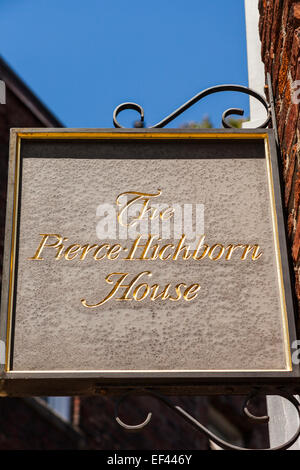 Melden Sie außen Pierce Hichborn House, North Square, North End, Boston, Massachusetts, USA Stockfoto