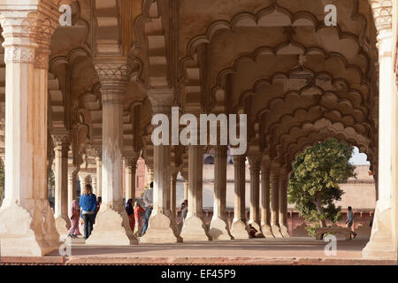 Agra, Uttar Pradesh, Indien. Diwan-i-Uhr, die Halle für öffentliche Publikum in Agra Fort Stockfoto