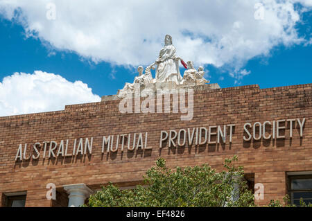 Hume Highway Road-Trip, Australien: Versicherung Firmengebäude in Albury, New South Wales Stockfoto