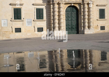 Blick auf St.-Georgs Platz in Valletta, Malta Stockfoto