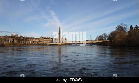 Perth-Waterfront und River Tay Schottland Januar 2015 Stockfoto
