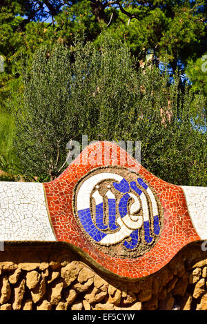 Ortseingangsschild. Park Güell von Antoni Gaudi Architekten entworfen. Barcelona, Katalonien, Spanien. Stockfoto