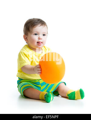 niedliche Baby mit Ballon in Händen Stockfoto