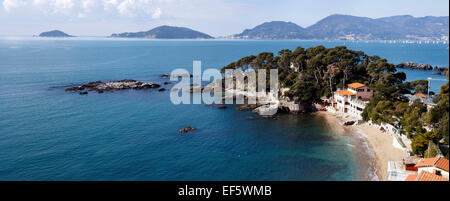 Landschaft des Golfo dei Poeti, Lerici. Fiascherino Strand, Italien Stockfoto