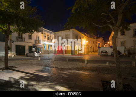 Lagos Sklaven Markt Museum beleuchtet bei Nacht, Algarve, Portugal Stockfoto