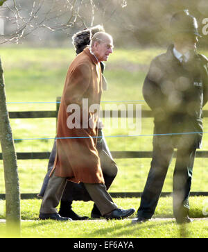 Sandringham, Norfolk, Großbritannien. 25. Januar 2015. Seine königliche Hoheit Prinz Philip Duke of Edinburgh zur Kirche in Sandringham. Sandringham, Norfolk, Großbritannien. Stockfoto