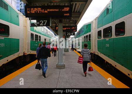 Gehen Sie Zug, Toronto, Kanada Stockfoto