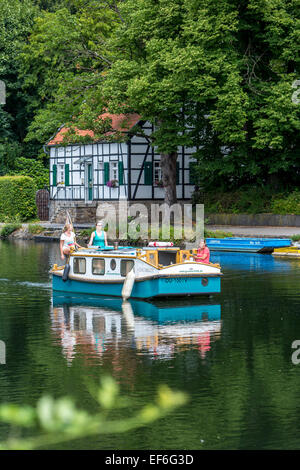 Tretboot, Hausboot "Escargot", selbst angetrieben Boot mit Platz für 4 Personen am Fluss Ruhr, Stockfoto