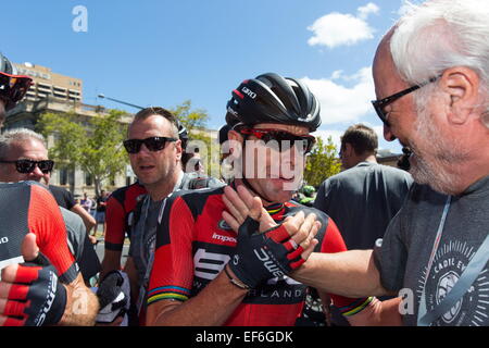 Adelaide, South Australia, Australien. 25. Januar 2015. CADEL EVANS beendet seine letzte Santos Tour Down Under. © Gary Francis/ZUMA Wire/ZUMAPRESS.com/Alamy Live-Nachrichten Stockfoto