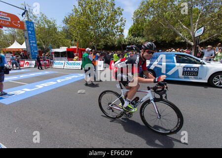 Adelaide, South Australia, Australien. 25. Januar 2015. CADEL EVANS während der Santos Tour Down Under werden sicher sein Mac Stufe 6 zu sehen. © Gary Francis/ZUMA Wire/ZUMAPRESS.com/Alamy Live-Nachrichten Stockfoto