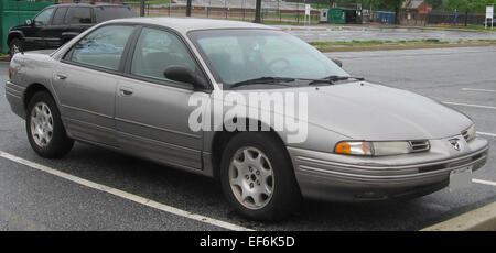 Die Eagle Vision, die von 1993 bis 1997 hergestellt wurde, ist eine Limousine in voller Größe mit 3,3 l V6-Motor, Frontantrieb und einem geräumigen, komfortablen Innenraum. Stockfoto