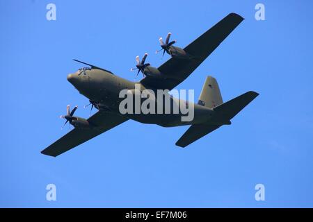 Lockheed C-130 Hercules viermotoriges Turboprop militärische Transportflugzeuge. Stockfoto