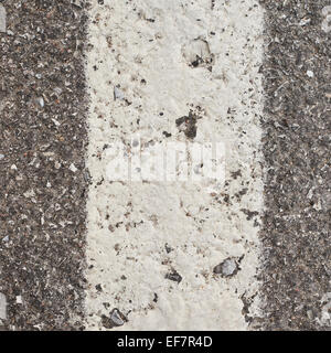 Weiße Farbe Streifen auf asphalt Stockfoto