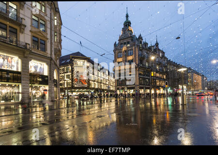 Stadt Zürich, Bahnhofstrasse, Einkaufen, Jelmoli Lager, Winter, Zürich, Schweiz Stockfoto