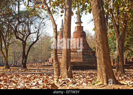 Buddhistischen Stupas in Kamphaeng Phet Historical Park, Nord-Thailand Stockfoto