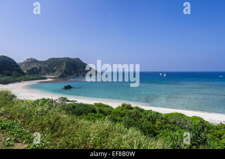 Strand in den Kerama-Shoto-Nationalpark im Südwesten der Insel Tokashiki, Okinawa, Japan Stockfoto