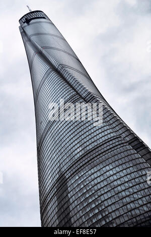 Lizenz verfügbar unter MaximImages.com - The Shanghai Tower 上海中心大厦, Megatall Wolkenkratzer in Lujiazui, Pudong, Shanghai, China Stockfoto