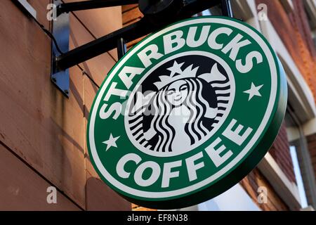 Starbucks Kaffee unterzeichnen in Leeds Stockfoto
