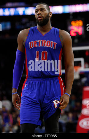 28. Januar 2015: Detroit Pistons nach vorne Greg Monroe (10) blickt auf während der NBA-Spiel zwischen den Detroit Pistons und die Philadelphia 76ers im Wells Fargo Center in Philadelphia, Pennsylvania. Die Philadelphia 76ers gewann 89-69. Stockfoto