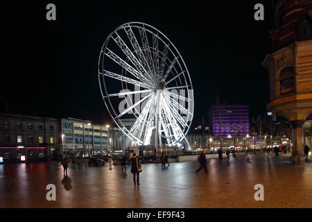 Nottingham, UK. 29. Januar 2015. Wheel of Nottingham ist eine 60m hohe Riesenrad im Zentrum von Nottingham, eine sehr spannende Touristenattraktion und tolle Sache zu besuchen. Von Samstag, 31. Januar bis Sonntag, 22. Februar 2015 geöffnet. © Pete Jenkins/Alamy Live-Nachrichten Stockfoto