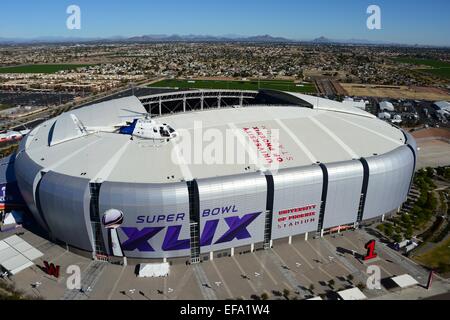 U.S. Customs and Border Patrol Hubschrauber auf Patrouille über die University of Phoenix Stadium in Vorbereitung für American Football Super Bowl XLIX 24. Januar 2015 in Glendale, Arizona. Stockfoto