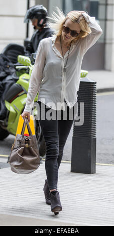 Promis bei BBC Radio 1 mit: Fearne Cotton wo: London, Vereinigtes Königreich bei: 28. Juli 2014 Stockfoto