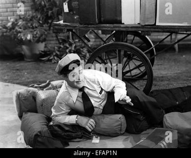 LOU COSTELLO BUD ABBOTT LOU COSTELLO TREFFEN FRANKENSTEIN; ABBOTT & COSTELLO TREFFEN FRANKENSTEIN (1948) Stockfoto