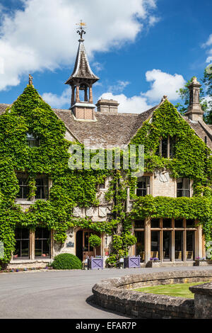 Das Manor House Hotel in Cotswold Dorf von Castle Combe in Wiltshire. Stockfoto