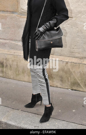 Stylist Marjon Sars Serkan Cura Landebahn angekommen zeigen während der Haute Couture Fashion Week in Paris - 29. Januar 2015 - Foto: Start-und Landebahn Manhattan/Celine Gaille/Picture Alliance Stockfoto