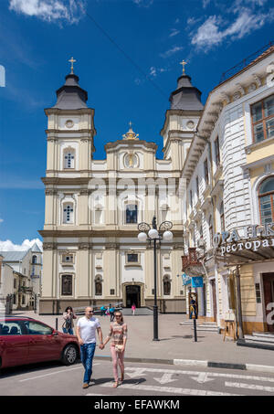 Griechisch-katholische Kathedrale der Heiligen Auferstehung, ehemaligen polnischen Jesuiten-Kirche in Iwano-Frankiwsk (Stanislaviv), Ukraine Stockfoto