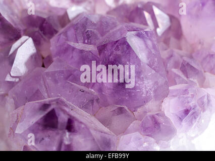 Amethyst Violet Kristall Edelstein Stein Nahaufnahme Makro Stockfoto