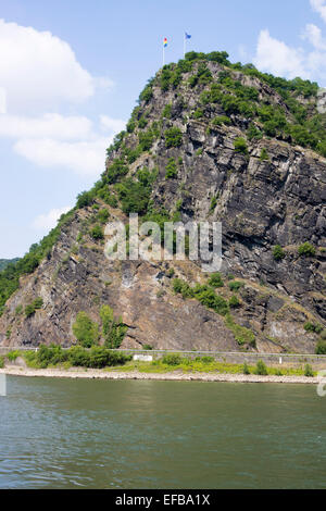 Loreley-Felsen, Schiefergestein in die UNESCO-World Heritage Oberes Mittelrheintal in der Nähe von St. Goar, St. Goar, Deutschland, Europa - 2014 Stockfoto
