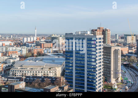 Bürogebäude in Birmingham, von den Hagley Road gesehen. Stockfoto