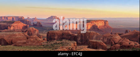 Hunts Mesa im Monument Valley, Arizona, USA Stockfoto