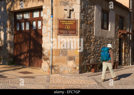 La Rua Street, Pilger-Herberge, Estella, Navarra, Weg von St. James, Navarra, Weg nach Santiago, Spanien Stockfoto