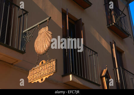 La Rua Street, Pilger-Herberge, Estella, Navarra, Weg von St. James, Navarra, Weg nach Santiago, Spanien Stockfoto