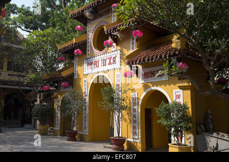 Quan Su oder Botschafter Pagode Hanoi Vietnam Stockfoto