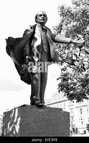 Architektonische Details an der Statue, David Lloyd George, die britischen liberalen Politiker und Staatsmann Stockfoto